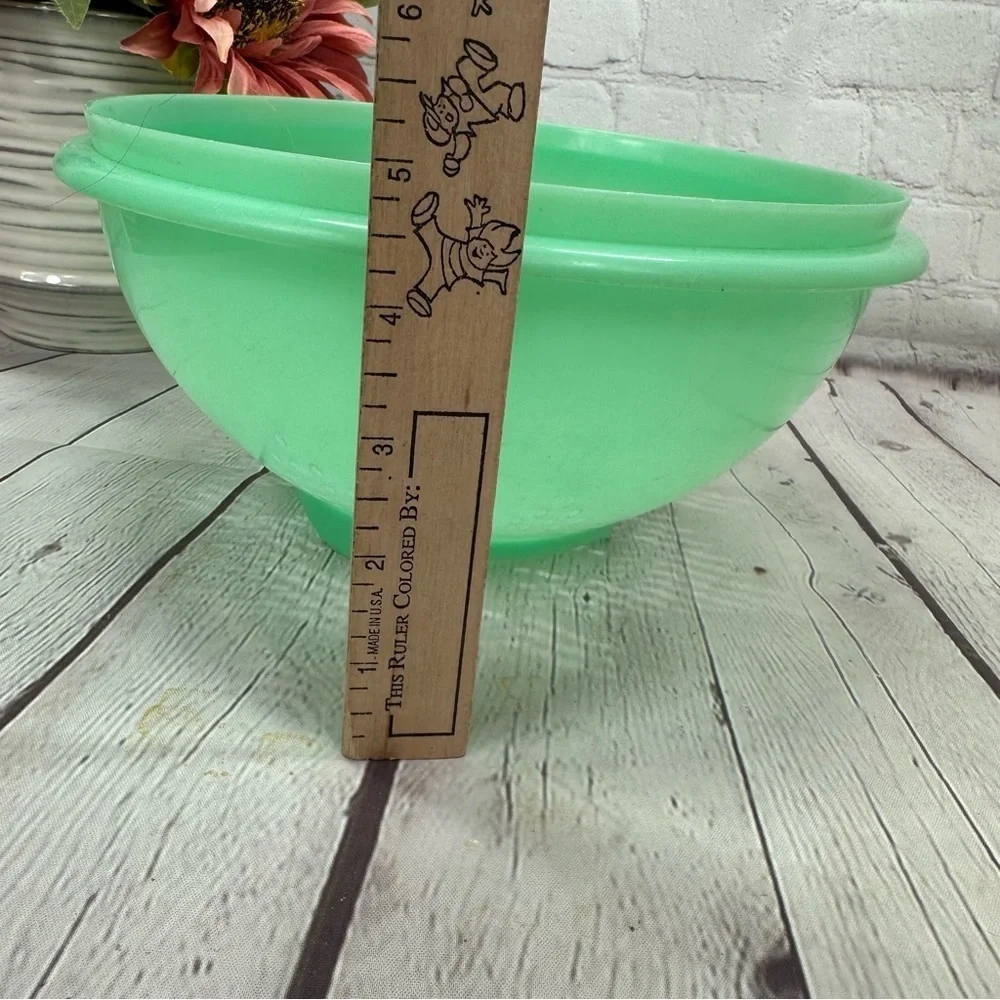 vintage tupperware colander strainer Mint Green made in USA mold # 339